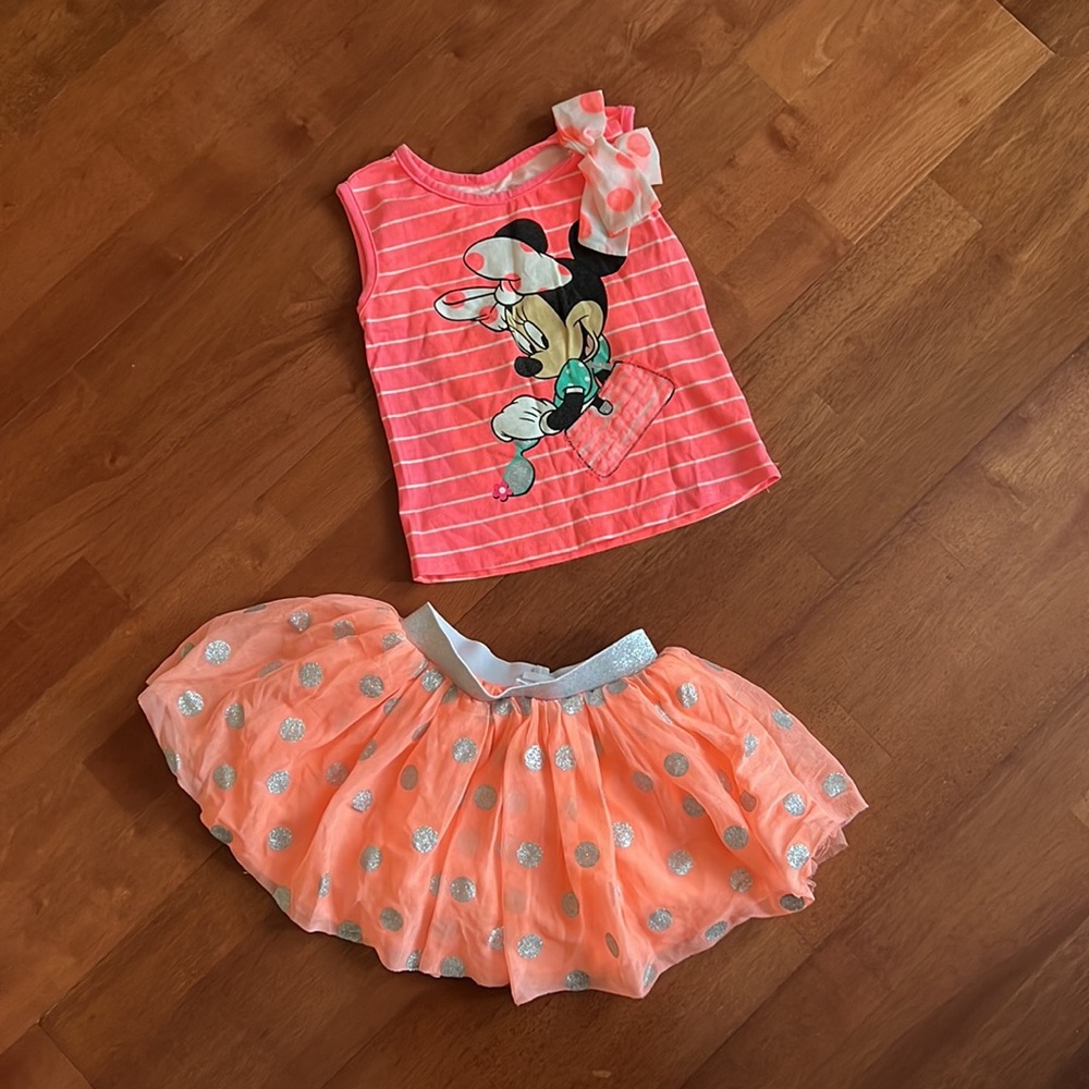 DISNEY OUTFIT - Picture 7 of 7